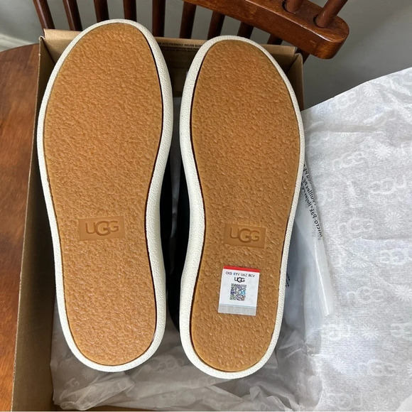 UGG Olive High Top Black Sneakers w/ Zipper NWB Retro Classic Supportive - Picture 7 of 14